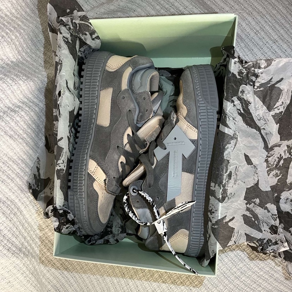 Off-white 3.0 offcourt low float arrow